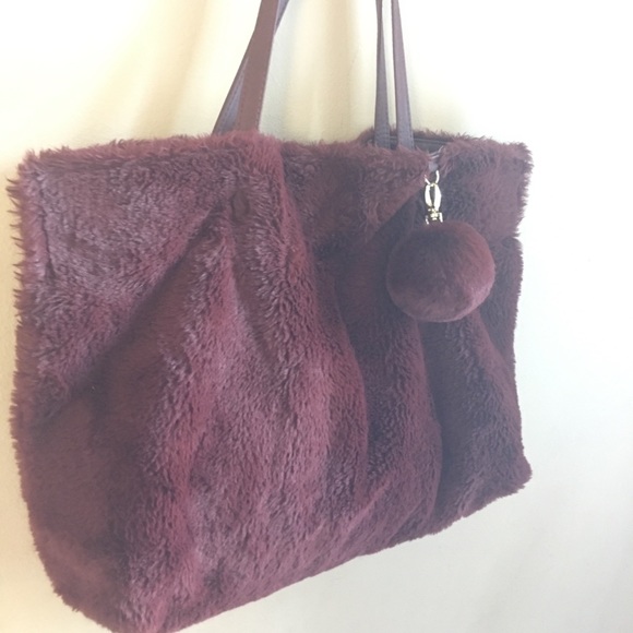 Like New Very Large Fluffy Tote🥰! - Picture 2 of 3